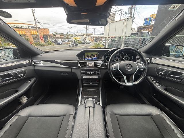 Ｅクラスステーションワゴン Ｅ２２０ブルーテック　ステーションワゴン　アバンＧ　メーカーＯＰナビ・バックカメラ・前席パワーシート・ルーフレール・シートヒーター・パワーバックドア・スマートキー２本・レーンキーピング・衝突軽減システム・ＢＳＭ・ＬＥＤヘッドライト・クリアランスソナー（10枚目）