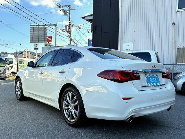 フーガ ２５０ＧＴ　メーカーＯＰナビ・ＬＥＤヘッドライト・コーナーセンサー・禁煙車・革シート・全周囲モニター・Ｆ席シート・エアーシート・シートヒーター・レーダークルーズ・ＥＴＣ（9枚目）