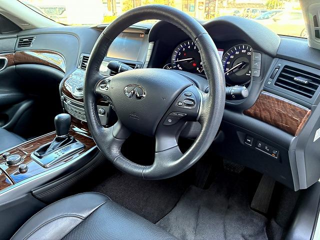 フーガ ２５０ＧＴ　メーカーＯＰナビ・ＬＥＤヘッドライト・コーナーセンサー・禁煙車・革シート・全周囲モニター・Ｆ席シート・エアーシート・シートヒーター・レーダークルーズ・ＥＴＣ（11枚目）