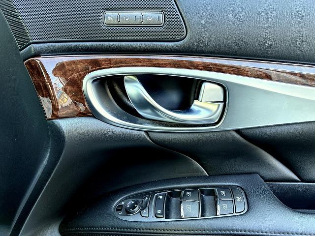 フーガ ２５０ＧＴ　メーカーＯＰナビ・ＬＥＤヘッドライト・コーナーセンサー・禁煙車・革シート・全周囲モニター・Ｆ席シート・エアーシート・シートヒーター・レーダークルーズ・ＥＴＣ（30枚目）