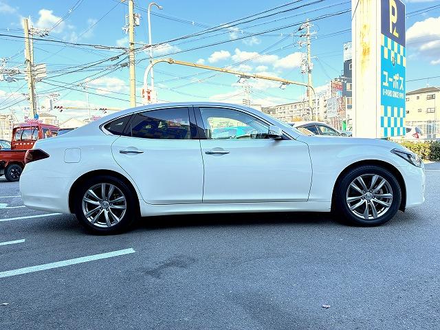 フーガ ２５０ＧＴ　メーカーＯＰナビ・ＬＥＤヘッドライト・コーナーセンサー・禁煙車・革シート・全周囲モニター・Ｆ席シート・エアーシート・シートヒーター・レーダークルーズ・ＥＴＣ（40枚目）