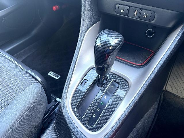 ヤリス Ｚ　ワンオーナー・スマートキー２本・ＤＡ（ナビ・ＴＶ）・ＧＲスポーツエアロ・運転席のみＢＲＩＤＥシート・外マフラ－・ＵＳＢ純・レーンキーピング・レーダークルーズ・ＥＴＣ２．０・Ｒカメラ（27枚目）