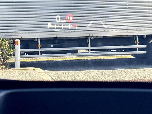 ヤリス Ｚ　ワンオーナー・スマートキー２本・ＤＡ（ナビ・ＴＶ）・ＧＲスポーツエアロ・運転席のみＢＲＩＤＥシート・外マフラ－・ＵＳＢ純・レーンキーピング・レーダークルーズ・ＥＴＣ２．０・Ｒカメラ（35枚目）