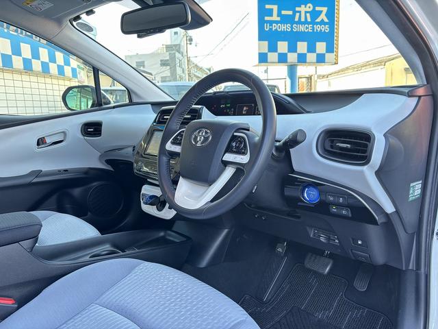 プリウス Sセーフティプラス 純正SDナビ(NSZT-W66T)・バックカメラ・ドライブレコーダー・ヘッドアップディスプレイ・スマートキー2本・ETC・衝突軽減システム・レーダークルーズ・純正アルミホイール・フォグランプ・(11枚目)