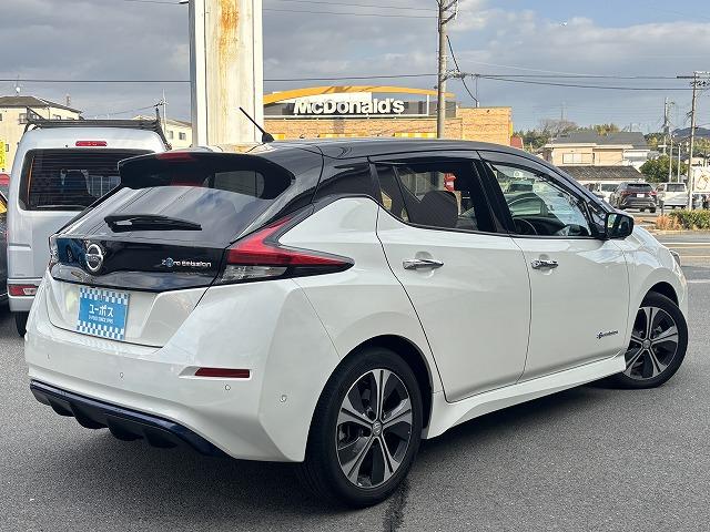 リーフ G ワンオーナー・純正ナビ・全周囲モニター・デジタルインナ-ミラ-・BSM・パーキングアシスト・プロパイロット・スマートキー2本・ETC・ルーフラックツートン色・バックカメラ・取扱説明書有・充電ケーブル(5枚目)