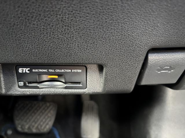 リーフ G ワンオーナー・純正ナビ・全周囲モニター・デジタルインナ-ミラ-・BSM・パーキングアシスト・プロパイロット・スマートキー2本・ETC・ルーフラックツートン色・バックカメラ・取扱説明書有・充電ケーブル(27枚目)