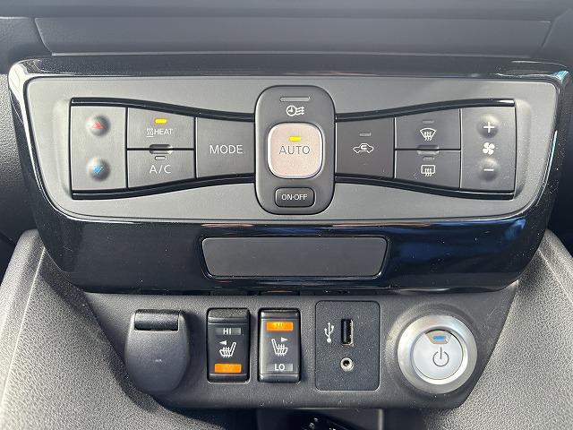 リーフ G ワンオーナー・純正ナビ・全周囲モニター・デジタルインナ-ミラ-・BSM・パーキングアシスト・プロパイロット・スマートキー2本・ETC・ルーフラックツートン色・バックカメラ・取扱説明書有・充電ケーブル(33枚目)