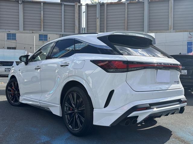 RX RX350 Fスポーツ TRDエアロ/マフラ-/Rスポイラ- パノラマルーフ 黒ルーフレ-ル オレンジキャリパ- Dインナ-ミラ- LEDライト 白/黒コンビスポ-ツシ-ト 後席電動格納シート プリクラッシュ BSM HUD(5枚目)