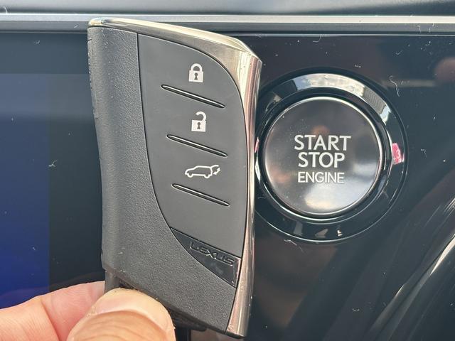 RX RX350 Fスポーツ TRDエアロ/マフラ-/Rスポイラ- パノラマルーフ 黒ルーフレ-ル オレンジキャリパ- Dインナ-ミラ- LEDライト 白/黒コンビスポ-ツシ-ト 後席電動格納シート プリクラッシュ BSM HUD(30枚目)