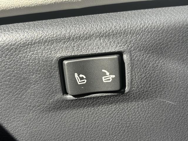 RX RX350 Fスポーツ TRDエアロ/マフラ-/Rスポイラ- パノラマルーフ 黒ルーフレ-ル オレンジキャリパ- Dインナ-ミラ- LEDライト 白/黒コンビスポ-ツシ-ト 後席電動格納シート プリクラッシュ BSM HUD(46枚目)