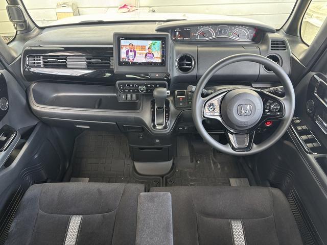 Ｎ－ＢＯＸカスタム Ｌ　ギャザーズメモリーナビＴＶ　Ｒカメラ　Ｐセンサー　レーダーブレーキ　ＡＣＣ　レーンキープアシスト　車線逸脱警報　Ｐスライド　シートヒーター　Ｒ席サンシェード／シートバックテーブル　ＬＥＤＨライト（12枚目）