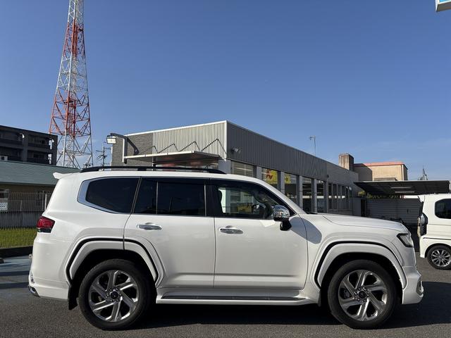 ランドクルーザー ＺＸ　モデリスタエアロ／２１ＡＷ　１２．３インチディスプレイナビ　　パノラミックビュ－モニタ－　Ｒエンタ－テイメント　Ｍ’ｓスピ－ドマフラ－　ベ－ジュレザ－　ベンチレ－ション／シ－トヒ－タ－　クールＢＯＸ（8枚目）