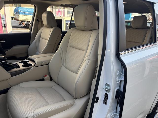 ランドクルーザー ＺＸ　モデリスタエアロ／２１ＡＷ　１２．３インチディスプレイナビ　　パノラミックビュ－モニタ－　Ｒエンタ－テイメント　Ｍ’ｓスピ－ドマフラ－　ベ－ジュレザ－　ベンチレ－ション／シ－トヒ－タ－　クールＢＯＸ（14枚目）