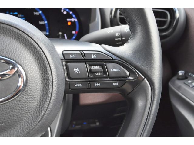 ヤリスクロス ハイブリッドZ 8インチディスプレイオーディオ ナビ パノラミックビューモニター Pセンサー プリクラッシュ ACC LTA LEDHライト Aハイビーム Pシート シートヒーター シートカバー取付 TZドラレコ(25枚目)