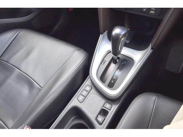 ヤリスクロス ハイブリッドZ 8インチディスプレイオーディオ ナビ パノラミックビューモニター Pセンサー プリクラッシュ ACC LTA LEDHライト Aハイビーム Pシート シートヒーター シートカバー取付 TZドラレコ(30枚目)