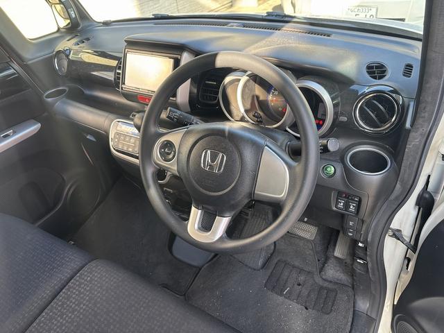 Ｎ－ＢＯＸカスタム Ｇ　ＳＳパッケージ　外メモリ－ナビＴＶ（ＭＤＶ－Ｄ４０３）　Ｒカメラ　シティブレ－キ　両側パワ－スライドドア　Ｒ席スライド／シ－トバックテーブル　ＨＩＤ　ＥＴＣ　Ａリトラミラ－　外ドラレコ　プッシュスタート　スマ－トキ－（20枚目）