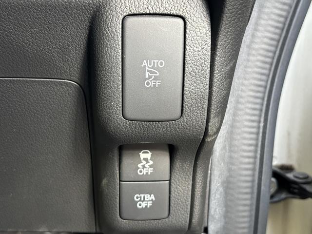 Ｎ－ＢＯＸカスタム Ｇ　ＳＳパッケージ　外メモリ－ナビＴＶ（ＭＤＶ－Ｄ４０３）　Ｒカメラ　シティブレ－キ　両側パワ－スライドドア　Ｒ席スライド／シ－トバックテーブル　ＨＩＤ　ＥＴＣ　Ａリトラミラ－　外ドラレコ　プッシュスタート　スマ－トキ－（37枚目）