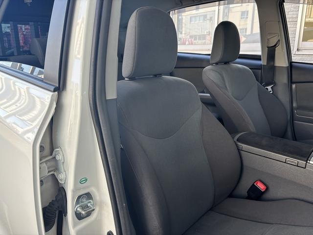 プリウスアルファ Ｓ　外８インチＨＤＤナビＴＶ　Ｒカメラ　ＨＩＤ　ＥＴＣ　プッシュスタート　スマートキー２ケ（19枚目）