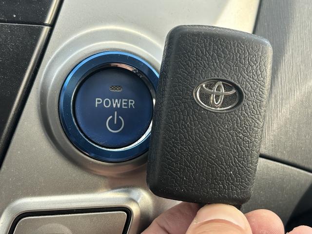 プリウスアルファ Ｓ　外８インチＨＤＤナビＴＶ　Ｒカメラ　ＨＩＤ　ＥＴＣ　プッシュスタート　スマートキー２ケ（30枚目）