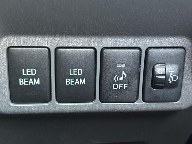 プリウスアルファ Ｓ　外８インチＨＤＤナビＴＶ　Ｒカメラ　ＨＩＤ　ＥＴＣ　プッシュスタート　スマートキー２ケ（38枚目）