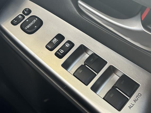 プリウスアルファ Ｓ　外８インチＨＤＤナビＴＶ　Ｒカメラ　ＨＩＤ　ＥＴＣ　プッシュスタート　スマートキー２ケ（40枚目）