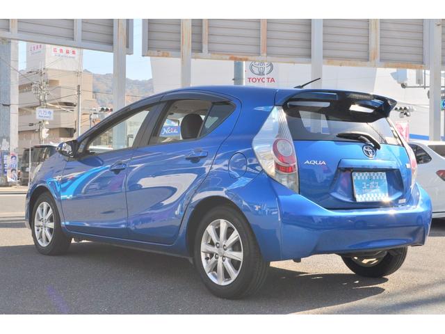 アクア Ｇブラックソフトレザーセレクション　外ＳＤナビＴＶ　Ｒカメラ　ＬＥＤＨライト　Ｈライトウォッシャー　シートヒーター　ＥＴＣ　前後ＴＺドラレコ　プッシュスタート　スマートキー（5枚目）