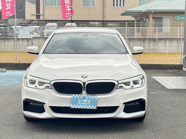５シリーズ ５３０ｅ　Ｍスポーツアイパフォーマンス　純正ナビ　３６０度カメラ　インテリジェントセーフティ　Ｐセンサー　Ｐアシスト　レーダーブレーキ　ＡＣＣ　レーンキープ　ＢＳＭ　ＨＵＤ　黒革　シートヒーター　ＬＥＤＨライト　Ａハイビ－ム　前後外ドラレコ（8枚目）