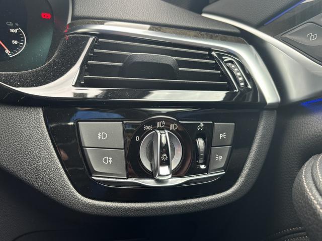 ５シリーズ ５３０ｅ　Ｍスポーツアイパフォーマンス　純正ナビ　３６０度カメラ　インテリジェントセーフティ　Ｐセンサー　Ｐアシスト　レーダーブレーキ　ＡＣＣ　レーンキープ　ＢＳＭ　ＨＵＤ　黒革　シートヒーター　ＬＥＤＨライト　Ａハイビ－ム　前後外ドラレコ（34枚目）