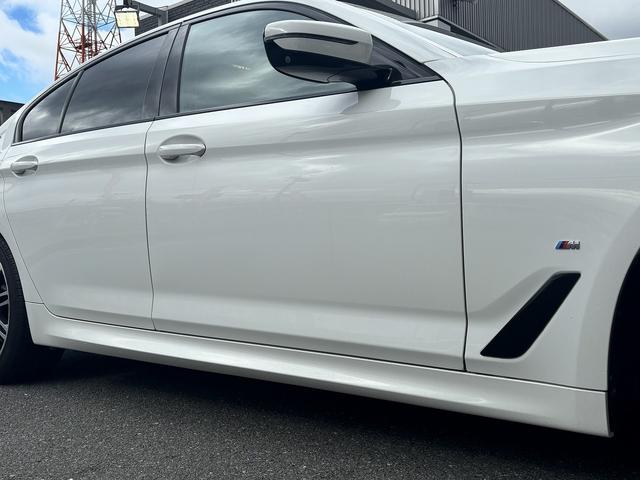 ５シリーズ ５３０ｅ　Ｍスポーツアイパフォーマンス　純正ナビ　３６０度カメラ　インテリジェントセーフティ　Ｐセンサー　Ｐアシスト　レーダーブレーキ　ＡＣＣ　レーンキープ　ＢＳＭ　ＨＵＤ　黒革　シートヒーター　ＬＥＤＨライト　Ａハイビ－ム　前後外ドラレコ（39枚目）