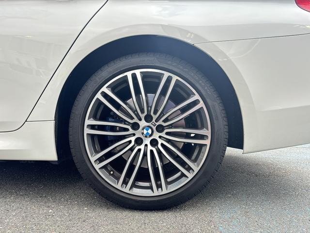 ５シリーズ ５３０ｅ　Ｍスポーツアイパフォーマンス　純正ナビ　３６０度カメラ　インテリジェントセーフティ　Ｐセンサー　Ｐアシスト　レーダーブレーキ　ＡＣＣ　レーンキープ　ＢＳＭ　ＨＵＤ　黒革　シートヒーター　ＬＥＤＨライト　Ａハイビ－ム　前後外ドラレコ（46枚目）