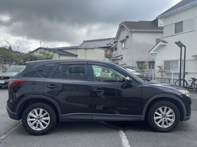 CX-5 XD 1オーナー・禁煙車・Rカメラ・純正ナビ・純正17インチアルミホイル・ETC・スマートキー・フルセグテレビ・オートエアコン・キーレスエントリ-(12枚目)