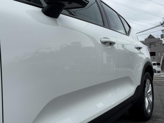 ＸＣ４０ Ｂ４　モメンタム　バーサティリティＰＫＧ・クライメートＰＫＧ・ハンドルヒーター・パワーバックドア・前後ドラレコ・ＢＳＭ・Ｒカメラ・全周囲モニター・ルーフレール・シートヒーター・スマートキー・ＥＴＣ・フォグランプ（17枚目）