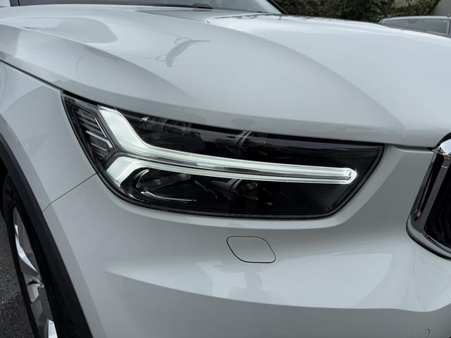 ＸＣ４０ Ｂ４　モメンタム　バーサティリティＰＫＧ・クライメートＰＫＧ・ハンドルヒーター・パワーバックドア・前後ドラレコ・ＢＳＭ・Ｒカメラ・全周囲モニター・ルーフレール・シートヒーター・スマートキー・ＥＴＣ・フォグランプ（43枚目）
