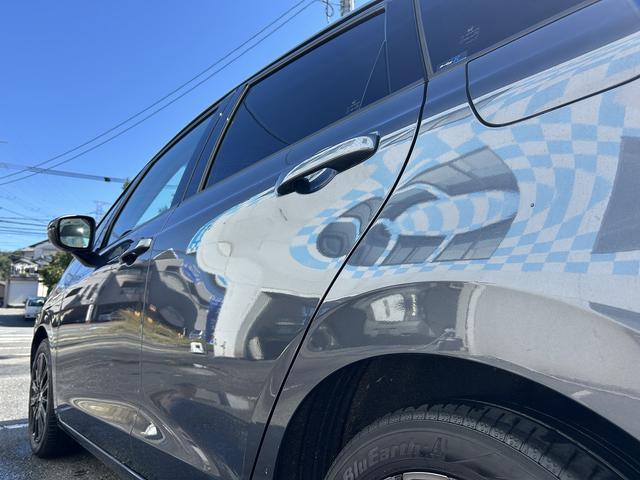 フィット e:HEVホーム 20周年特別仕様車 カーサ 1オーナー・禁煙車・Rカメラ・LEDヘッドライト・シートヒーター・衝突軽減システム・純正16インチアルミホイル・フルセグテレビ・スマートキー×2・ナビ品番(VXM-225VFEi)(17枚目)