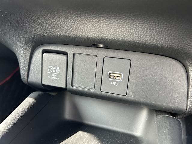 フィット e:HEVホーム 20周年特別仕様車 カーサ 1オーナー・禁煙車・Rカメラ・LEDヘッドライト・シートヒーター・衝突軽減システム・純正16インチアルミホイル・フルセグテレビ・スマートキー×2・ナビ品番(VXM-225VFEi)(35枚目)