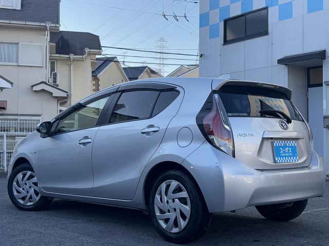 アクア S 禁煙車・F席シートヒ-タ-・LEDヘッドランプ・純正ナビ(NSZN-W64T)・Rカメラ・スマートキー・フルセグテレビ・キーレスエントリ-(8枚目)