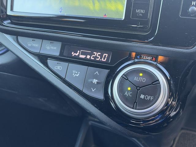 アクア S 禁煙車・F席シートヒ-タ-・LEDヘッドランプ・純正ナビ(NSZN-W64T)・Rカメラ・スマートキー・フルセグテレビ・キーレスエントリ-(30枚目)