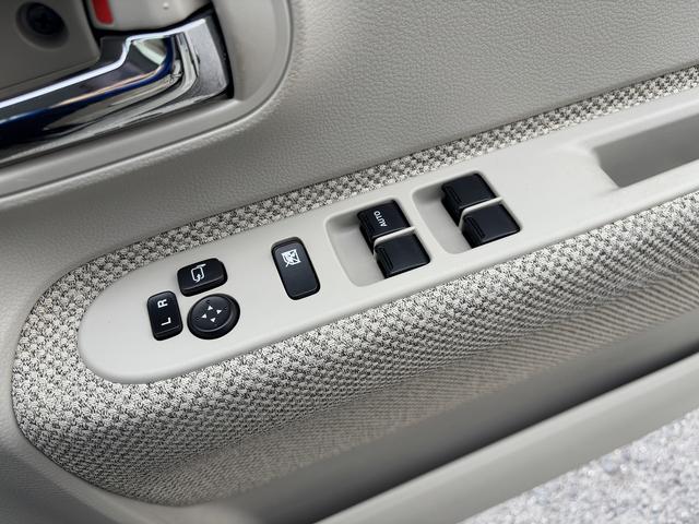 アルトラパン Ｘ　・禁煙車・シートヒーター・ルーフホワイト・純正１４インチアルミホイル・社外品ナビ・スマートキー×２・ナビ品番（ＭＤＶ－Ｄ４０３）（10枚目）