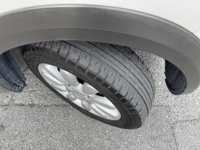 アルトラパン Ｘ　・禁煙車・シートヒーター・ルーフホワイト・純正１４インチアルミホイル・社外品ナビ・スマートキー×２・ナビ品番（ＭＤＶ－Ｄ４０３）（51枚目）