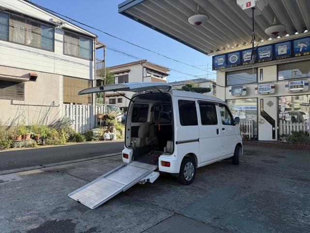 ハイゼットカーゴ 福祉車両　車いすスロープ　折り畳み補助シート　福祉車両　車いすスロープ　折り畳み補助シート（18枚目）