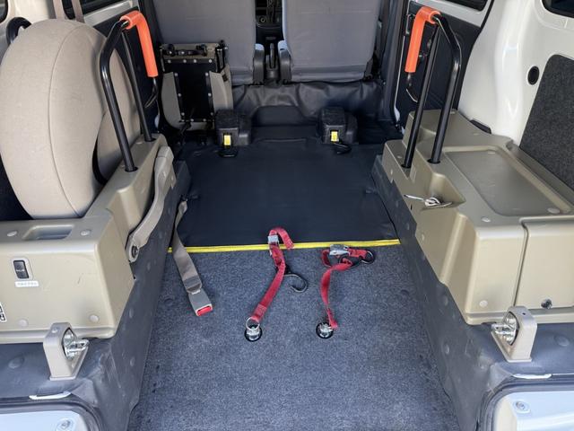 ハイゼットカーゴ 福祉車両　車いすスロープ　折り畳み補助シート　福祉車両　車いすスロープ　折り畳み補助シート（23枚目）