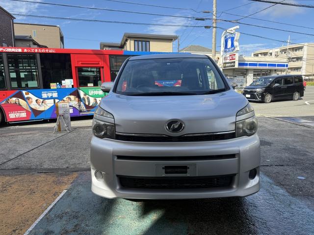 ヴォクシー 福祉車両　車いすスロープ　車いす２基　福祉車両　車いすスロープ　車いす２基　ベース「ＸＬエディション」ウェルキャブ車（6枚目）