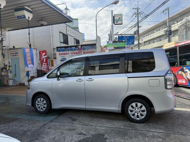 ヴォクシー 福祉車両　車いすスロープ　車いす２基　福祉車両　車いすスロープ　車いす２基　ベース「ＸＬエディション」ウェルキャブ車（16枚目）