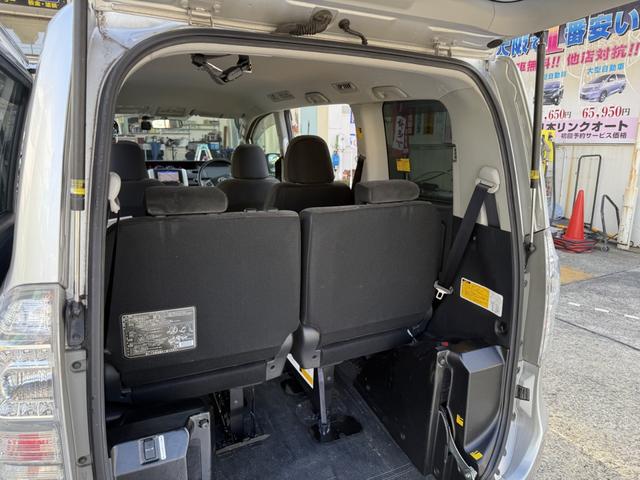 ヴォクシー 福祉車両　車いすスロープ　車いす２基　福祉車両　車いすスロープ　車いす２基　ベース「ＸＬエディション」ウェルキャブ車（20枚目）