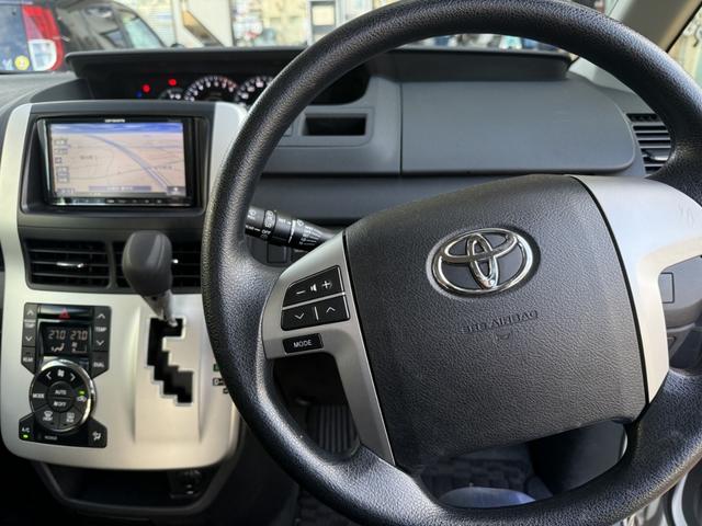 ヴォクシー 福祉車両　車いすスロープ　車いす２基　福祉車両　車いすスロープ　車いす２基　ベース「ＸＬエディション」ウェルキャブ車（32枚目）