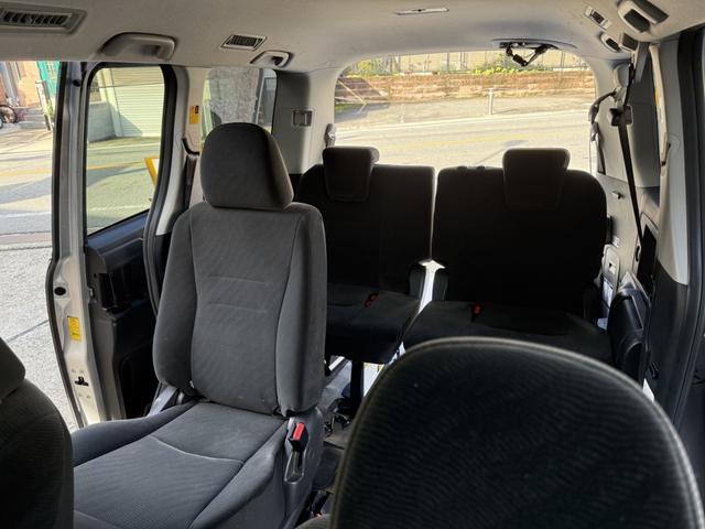 ヴォクシー 福祉車両　車いすスロープ　車いす２基　福祉車両　車いすスロープ　車いす２基　ベース「ＸＬエディション」ウェルキャブ車（36枚目）