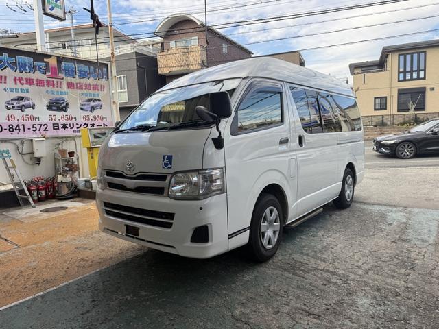 ハイエースバン Ｂタイプ　福祉車両　車いすリフト車　車いす２基　１０人乗り　サイドステップ（31枚目）