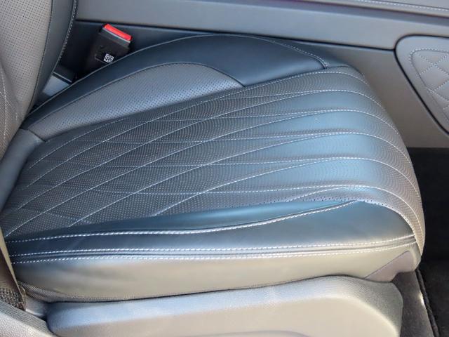 Gクラス G63 AMGレザーエクスクルーシブパッケージ Gmanufakturプログラム 後期用オリパスホワイト ディーラー車 ダイナミックシート マッサージ 21インチマットホイール(35枚目)