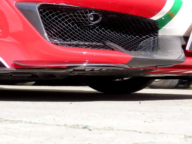 ４８８ピスタ ベースグレード　ユーザー買取車　右ハンドル　ディーラー車　ピロティステッカー　リフトアップ　ロールバー　鍛造アルミ　カーボンパーツ　スペーサー（18枚目）