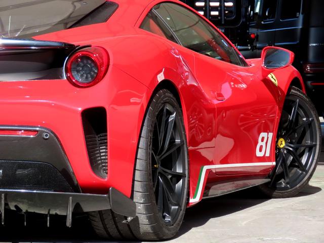 ４８８ピスタ ベースグレード　ユーザー買取車　右ハンドル　ディーラー車　ピロティステッカー　リフトアップ　ロールバー　鍛造アルミ　カーボンパーツ　スペーサー（35枚目）